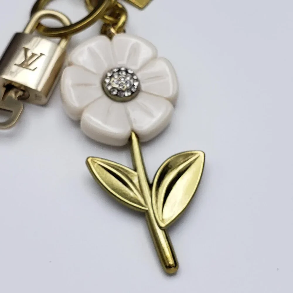 Authentic Louis Vuitton Lock & Key with Unbranded Flower Charm, Keychain - Picture 9 of 11